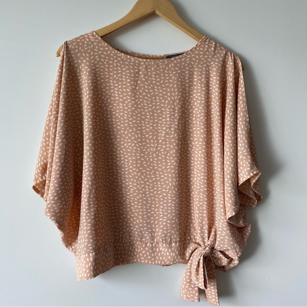 Suzy Shier Ballet Neck Split Sleeves Batwing 3/4 Sleeves Tie Front Blouse